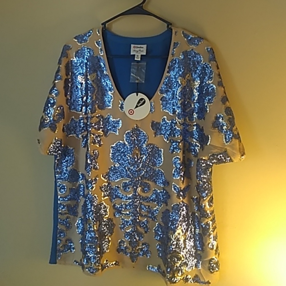 Neiman Marcus short sleeve evening blouse.